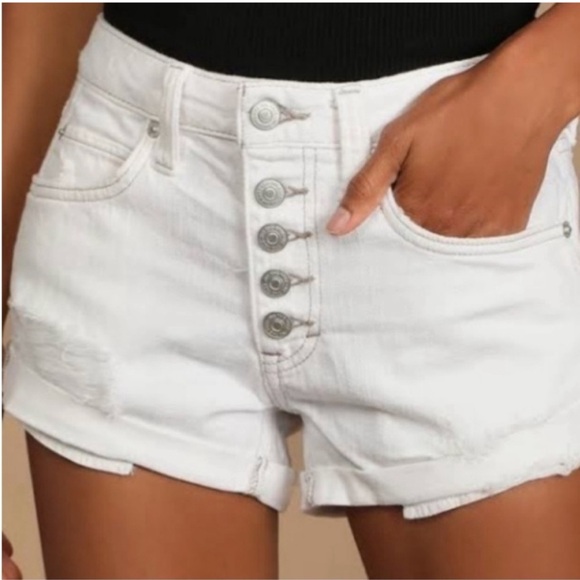 NWT Free People Romeo White Rolled Cutoff Denim Shorts Size 26 - Picture 3 of 6